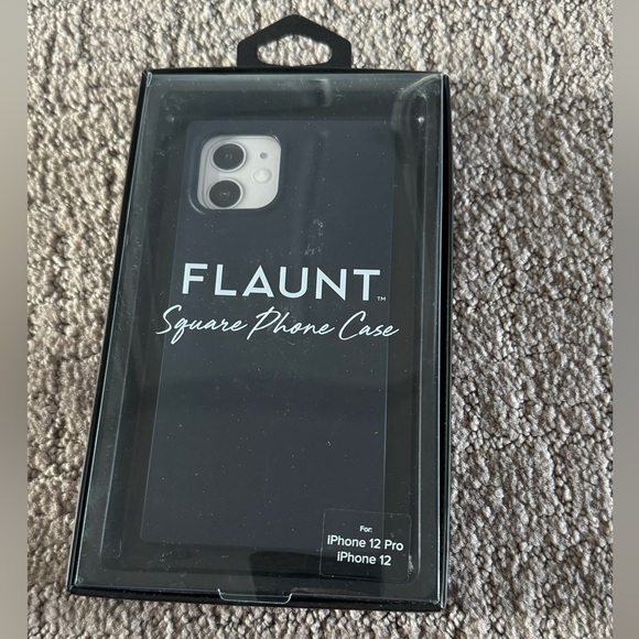 Navy blue square iPhone 12 case - Picture 2 of 4